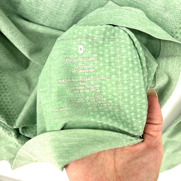 FIGS Seamless Long Sleeve Athletic Top Women's Green Size Medium - Picture 5 of 7